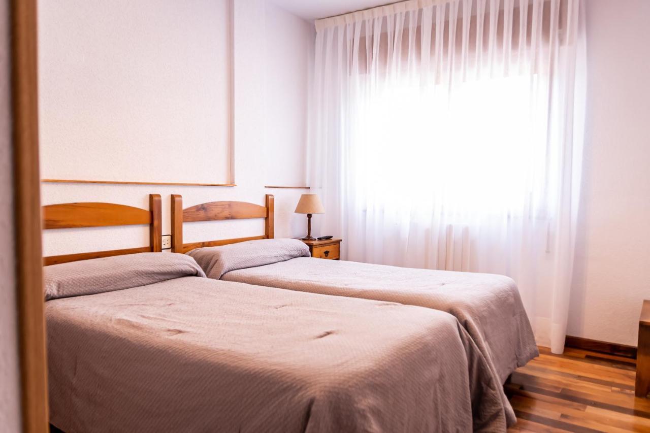 Hostal Restaurante Ventasierra Valdore Экстерьер фото