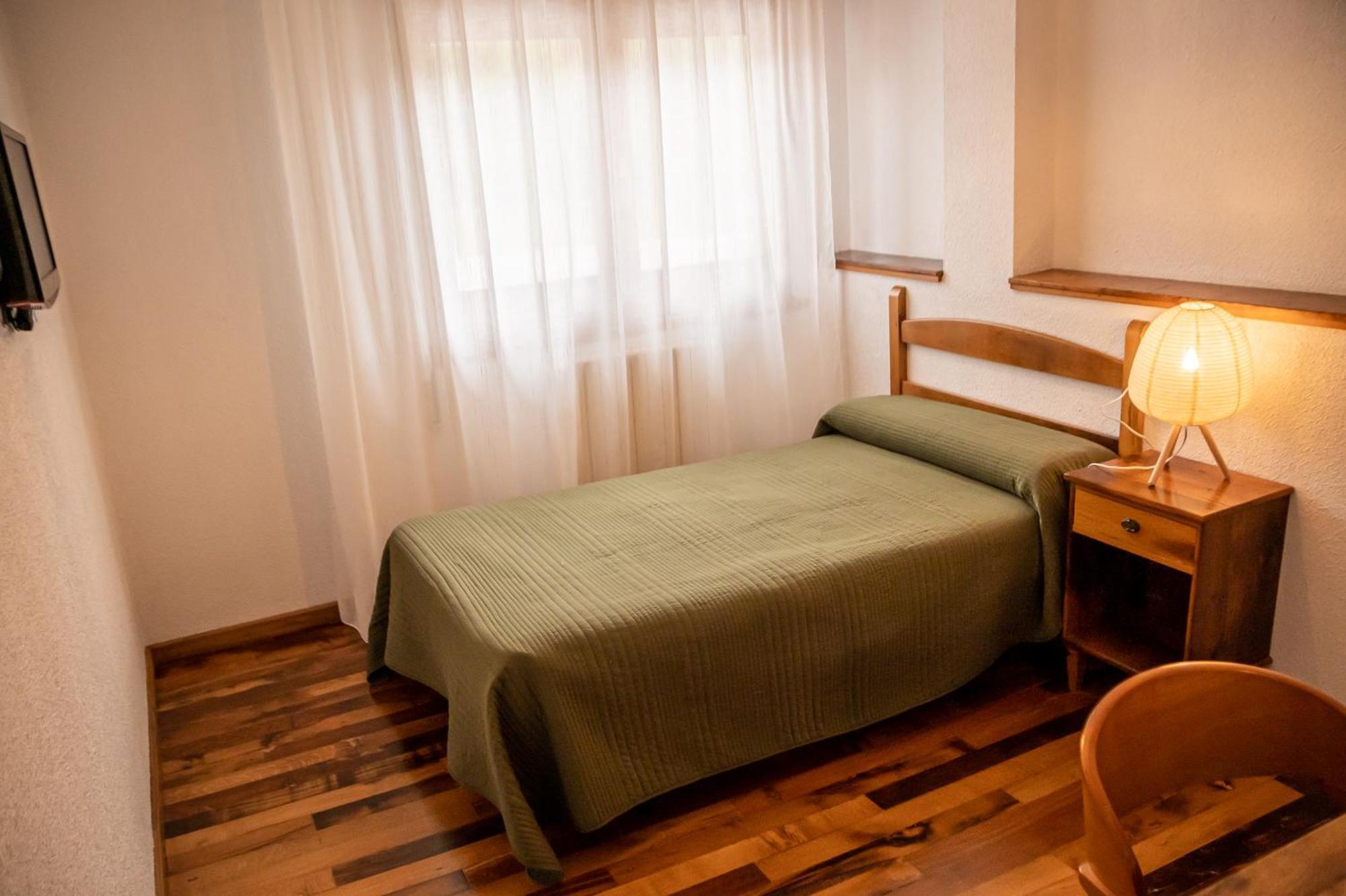 Hostal Restaurante Ventasierra Valdore Номер фото